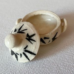 🦚2/$20🦚Miniature Chinese porcelain pot handmade